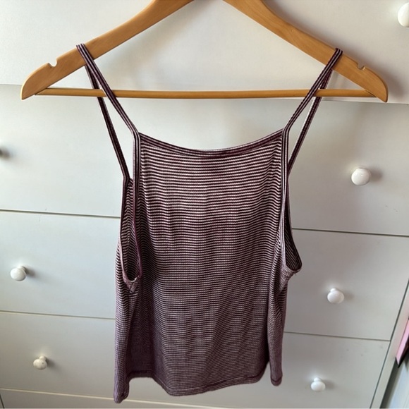 RED AND WHITE STRIPED TANK TOP - Picture 3 of 3